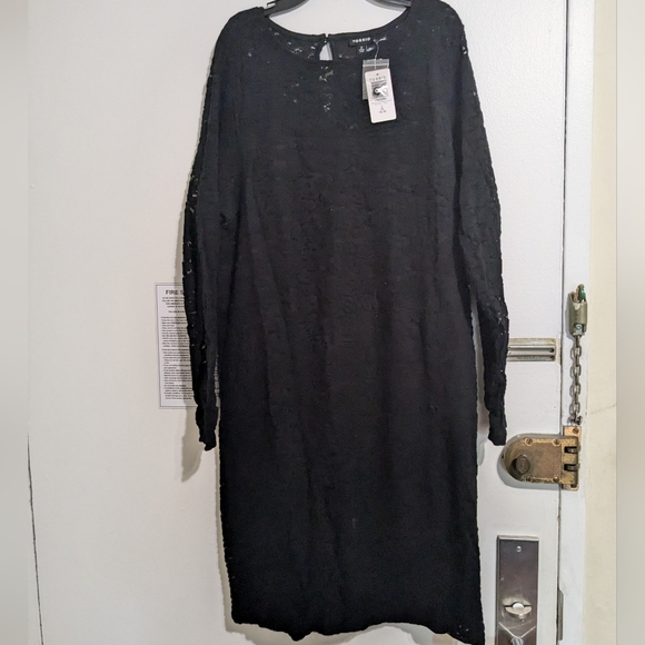 Torrid Plus Size Black Lace Bodycon Dress - Picture 5 of 7